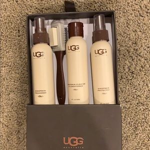 UGG sheepskin care kit